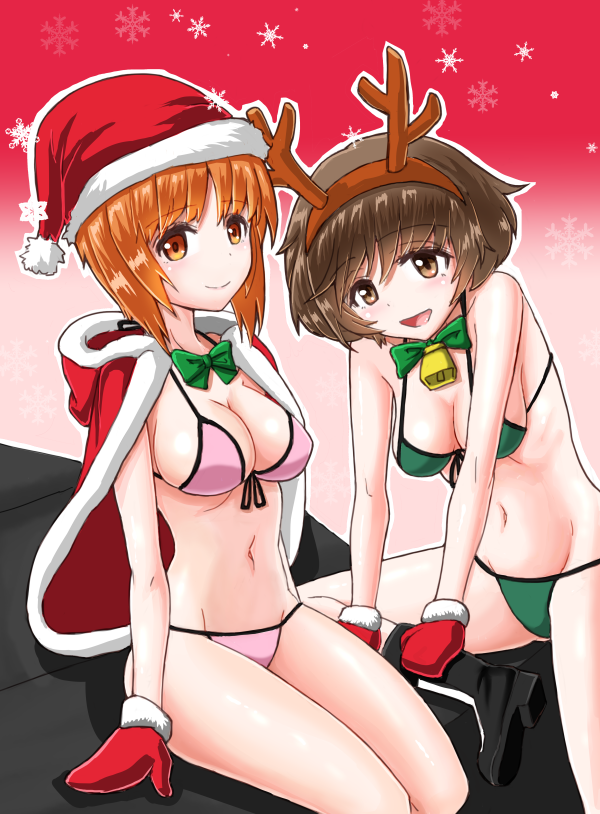 2girls akiyama_yukari antlers arm_support bell bikini brown_eyes brown_hair christmas cloak fake_antlers girls_und_panzer green_bikini hat hood hooded_cloak looking_at_viewer mittens multiple_girls nishizumi_miho nora_kuro pink_bikini reindeer_antlers santa_hat short_hair side-tie_bikini sitting smile snow swimsuit