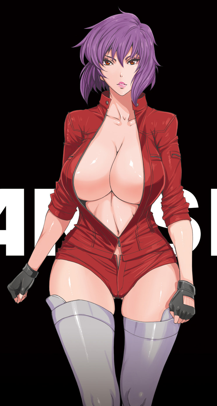 1girl breasts center_opening cleavage fei_(maidoll) female fingerless_gloves ghost_in_the_shell gloves huge_breasts kusanagi_motoko legs looking_at_viewer no_bra purple_hair red_eyes shiny shiny_skin short_hair simple_background solo unzipped weapon