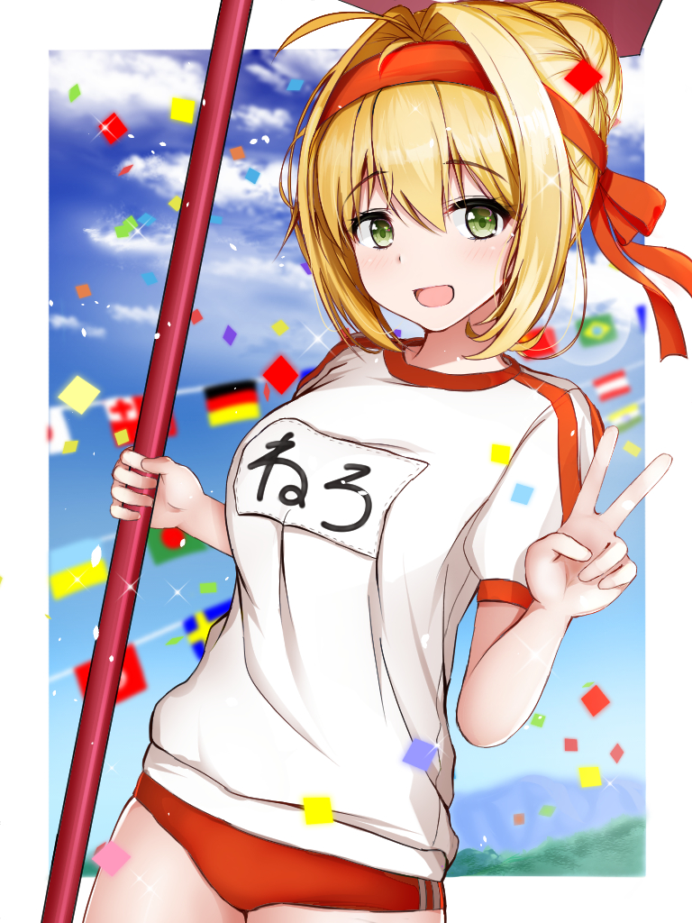 blonde_hair fate/extra fate_(series) green_eyes long_hair nero_claudius_(fate) nero_claudius_(fate)_(all) smile