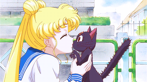 1girl animated animated_gif bishoujo_senshi_sailor_moon bishoujo_senshi_sailor_moon_crystal blonde_hair cat kiss luna_(sailor_moon) tsukino_usagi