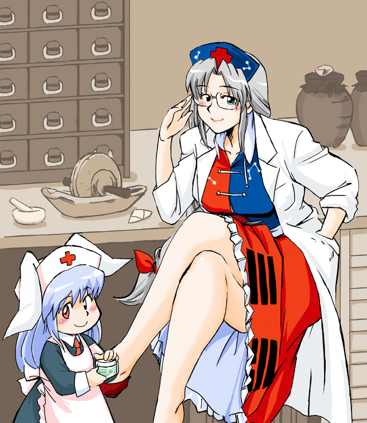 2girls animal_ears azuki_osamitsu bespectacled blue_eyes blush breasts chibi female glasses hat legs legs_crossed long_hair multiple_girls rabbit_ears red_eyes reisen_udongein_inaba silver_hair touhou white_hair yagokoro_eirin