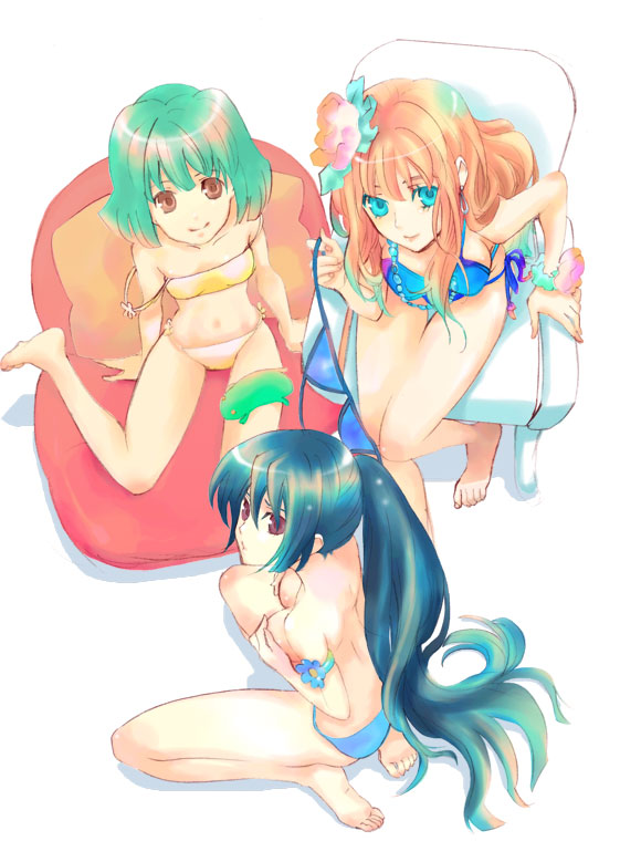 3girls bad_id barefoot bikini blue_hair feet genderswap genderswap_(mtf) green_hair legs long_hair macross macross_frontier multiple_girls ranka_lee saotome_alto sheryl_nome short_hair swimsuit wakatomo