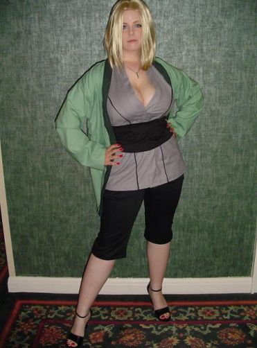 blonde_hair breasts cosplay huge_breasts lipstick naruto photo tsunade tsunade_(cosplay)