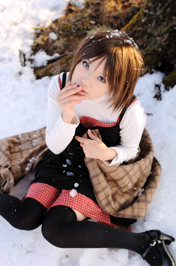 1girl asian blue_eyes cosplay kanon kipi-san misaka_shiori photo real_life solo thigh-highs