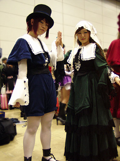 2girls asian cosplay maid multiple_girls pantyhose photo rozen_maiden siblings sisters skirt souseiseki suiseiseki twins