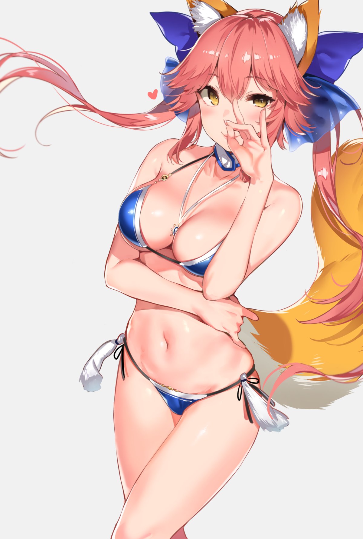 1girl animal_ears bare_arms bare_shoulders between_breasts bikini blue_bikini blue_bow bow breasts collar eyebrows_visible_through_hair fate/extra fate_(series) floating_hair fox_ears fox_tail grey_background hair_between_eyes hair_bow hand_on_own_stomach hand_up heart highres jewelry legs_crossed long_hair looking_at_viewer medium_breasts navel necklace pink_hair side-tie_bikini simple_background smile solo standing stomach swimsuit tail tamamo_(fate)_(all) tamamo_no_mae_(swimsuit_lancer)_(fate) yellow_eyes yuran