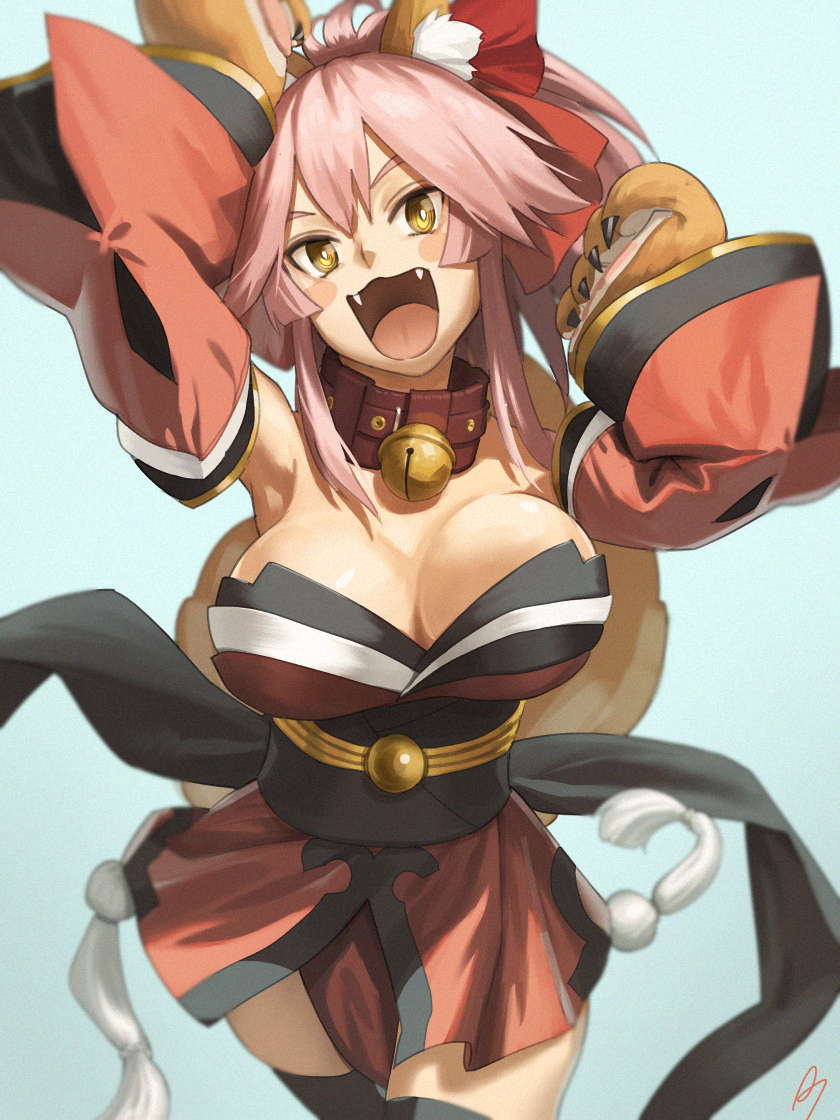 1girl amino_(tn7135) animal_ears bare_shoulders black_legwear blush_stickers breasts cat_ears cleavage fangs fate/grand_order fate_(series) japanese_clothes large_breasts long_hair looking_at_viewer paws pink_hair smile solo tamamo_(fate)_(all) tamamo_cat_(fate) thigh-highs
