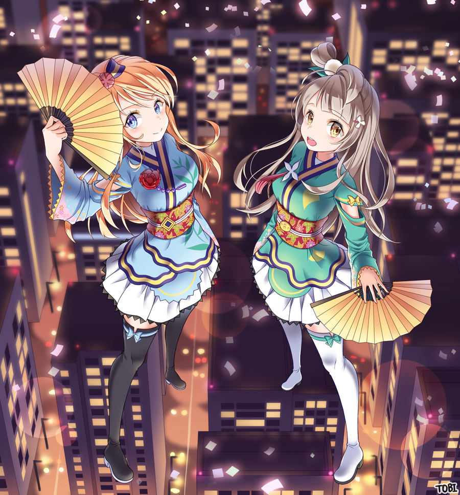 2girls angelic_angel ayase_eli black_legwear blonde_hair blue_eyes blurry bokeh bow brown_hair city_below confetti depth_of_field dress eyebrows_visible_through_hair fan hair_bow japanese_clothes long_hair love_live! love_live!_school_idol_project love_live!_the_school_idol_movie minami_kotori multiple_girls orange_hair paper_fan pleated_dress thigh-highs tobi_(mue86) white_legwear yellow_eyes zettai_ryouiki