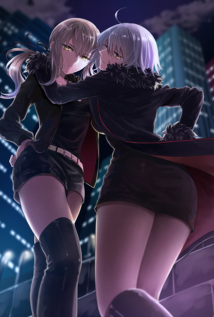 2girls ahoge ass blonde_hair blurry commentary_request depth_of_field fate/grand_order fate/stay_night fate_(series) fur_trim jacket jeanne_alter long_hair looking_at_viewer multiple_girls ponytail ruler_(fate/apocrypha) saber saber_alter short_hair shorts smile sushimaro yellow_eyes