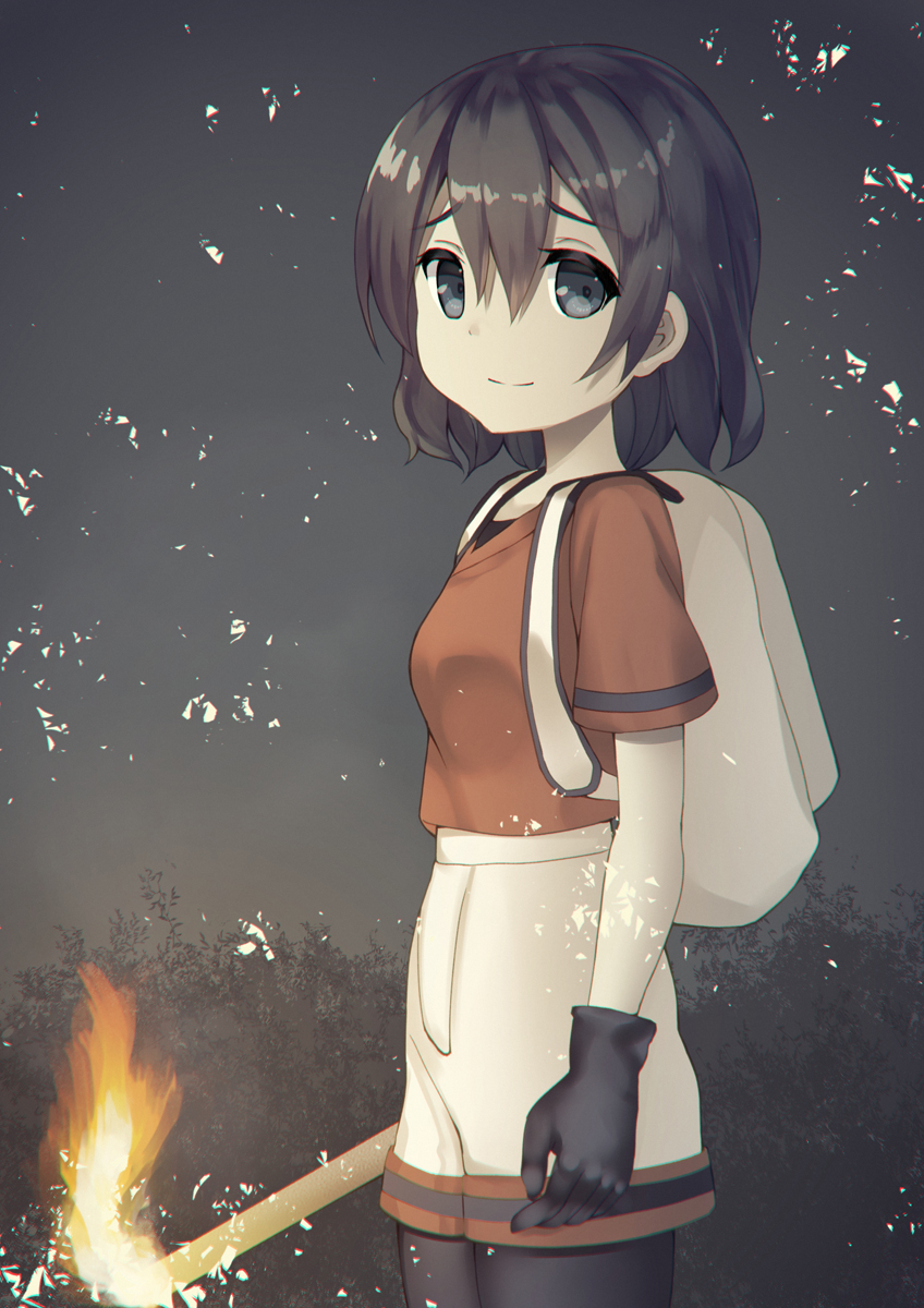 1girl backpack bag bangs black_gloves black_hair blue_eyes breasts closed_mouth cowboy_shot fire from_side gloves hair_between_eyes highres holding kaban kemono_friends light_smile looking_at_viewer night ordeal outdoors red_shirt shirt short_hair shorts small_breasts smile solo spoilers torch wavy_hair