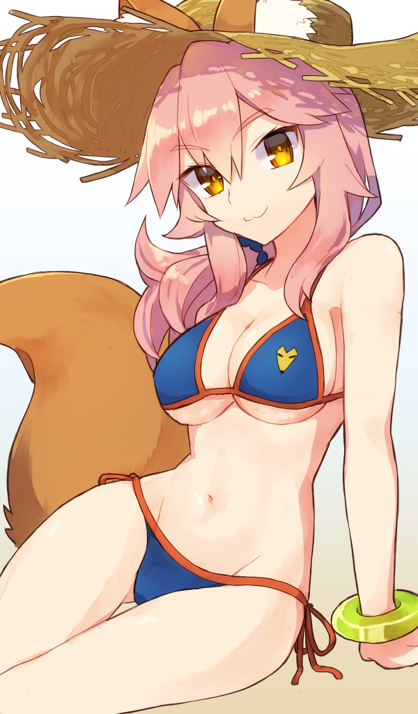 1girl :3 agsen animal_ears arm_support bikini blue_bikini bracelet breasts cleavage commentary_request fate/grand_order fate_(series) fox_ears fox_tail groin hat jewelry long_hair looking_at_viewer low_ponytail navel pink_hair scrunchie side-tie_bikini sidelocks simple_background sitting solo straw_hat swimsuit tail tamamo_(fate)_(all) tamamo_no_mae_(swimsuit_lancer)_(fate) thigh_gap under_boob yellow_eyes
