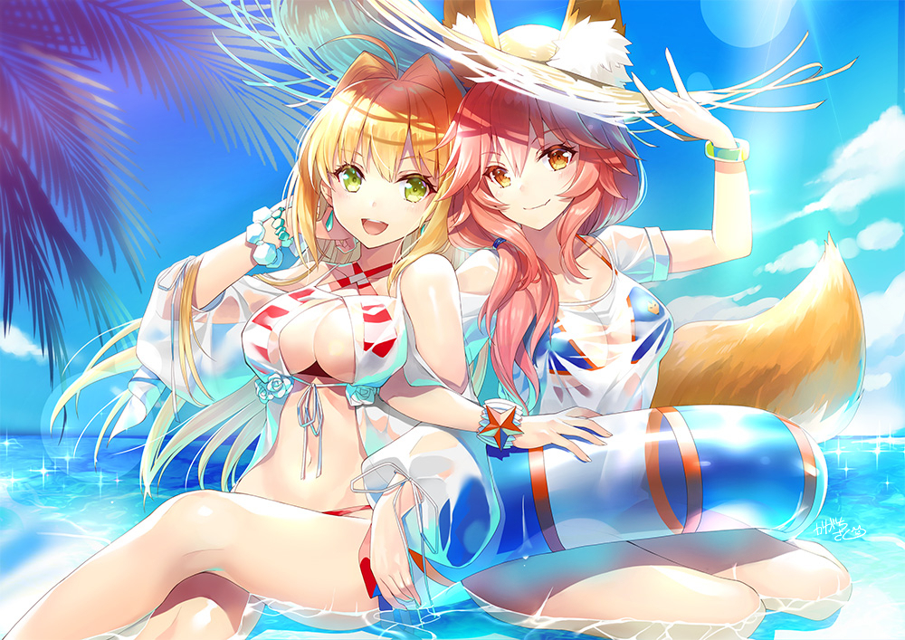 2girls ahoge artist_name beach bikini blonde_hair bracelet breasts brown_eyes closed_mouth commentary_request criss-cross_halter day fate/grand_order fate_(series) hair_intakes halterneck hand_up innertube jewelry kagachi_saku large_breasts legs_crossed long_hair looking_at_viewer multiple_girls nero_claudius_(fate)_(all) nero_claudius_(swimsuit_caster)_(fate) outdoors palm_tree pink_hair red_bikini see-through shirt signature sitting smile striped striped_bikini swimsuit t-shirt tamamo_(fate)_(all) tamamo_no_mae_(fate) thighs tree wavy_hair white_shirt yokozuwari
