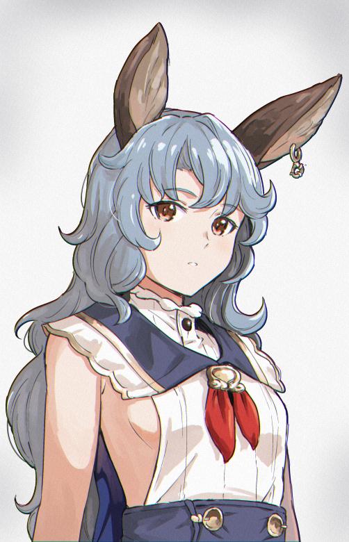 1girl animal_ears bangs breasts brown_eyes buttons capelet earrings erun_(granblue_fantasy) ferry_(granblue_fantasy) granblue_fantasy grey_hair hoop_earrings jewelry long_hair looking_at_viewer monochrome_background parted_lips shibasaki_shouji sideboob simple_background single_earring sleeveless small_breasts solo upper_body wavy_hair