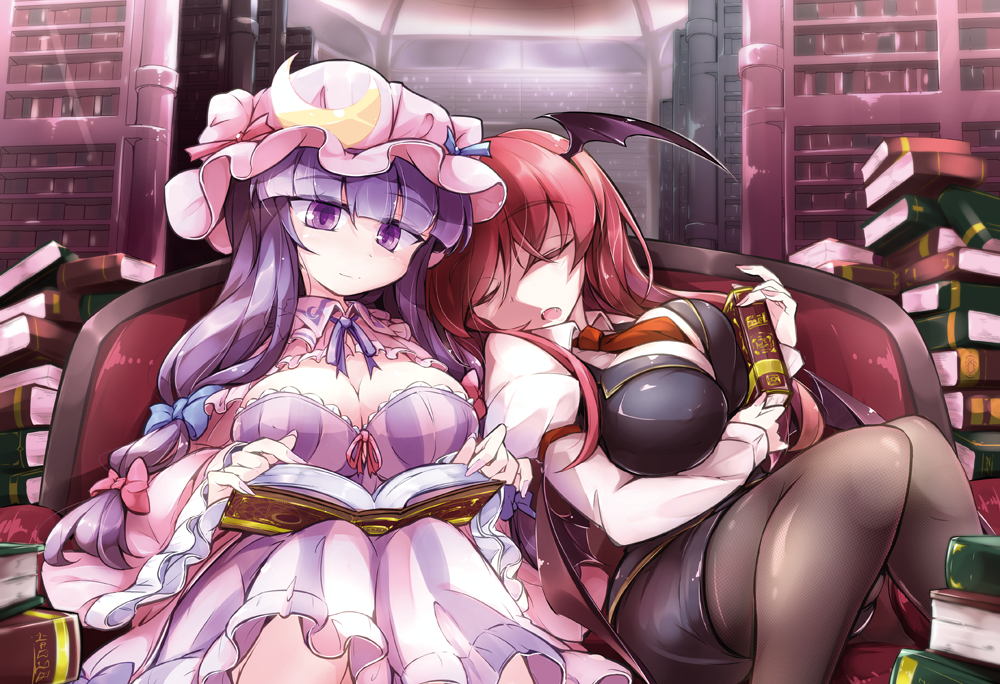 2girls bangs between_breasts black_legwear blue_bow blunt_bangs book book_stack bookshelf bow breasts capelet cleavage couch crescent crescent_hair_ornament fumitsuki_(minaduki_6) hair_bow hair_ornament hat head_wings indoors koakuma large_breasts library long_hair long_sleeves mob_cap multiple_girls necktie necktie_between_breasts pantyhose patchouli_knowledge puffy_long_sleeves puffy_sleeves purple_hair reading red_bow red_necktie redhead sitting skirt smile touhou very_long_hair violet_eyes wide_sleeves