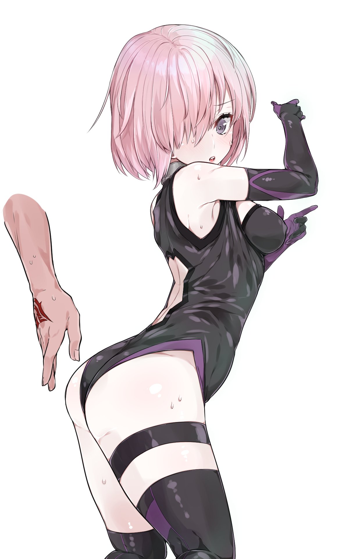 1girl ass blue_eyes breasts command_spell elbow_gloves fate/grand_order fate_(series) gloves hair_over_one_eye highres leotard looking_back medium_breasts mitsudoue pink_hair shielder_(fate/grand_order) short_hair thigh-highs