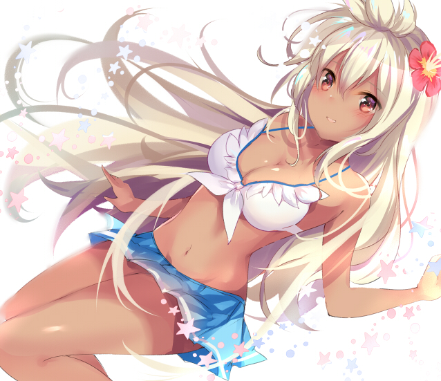 1girl ahoge arm_at_side bikini_skirt blush breasts cleavage collarbone cowboy_shot dark_skin dutch_angle flower granblue_fantasy hair_flower hair_ornament halter_top halterneck hibiscus long_hair looking_at_viewer medium_breasts midriff navel ponika red_eyes shiny shiny_skin swimsuit the_order_grande thighs white_hair