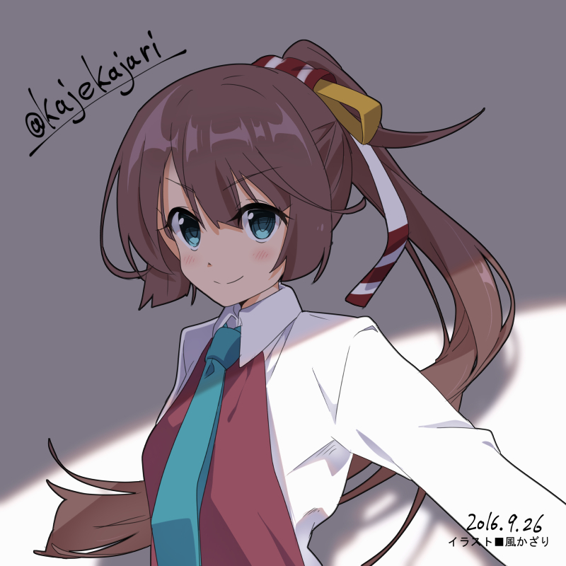 1girl 2016 artist_name blue_eyes blue_necktie blush dated eyebrows_visible_through_hair hair_between_eyes hair_ribbon high_ponytail kantai_collection kazagumo_(kantai_collection) kaze_hiki long_hair looking_at_viewer necktie outstretched_arm ponytail ribbon school_uniform shadow smile solo twitter_username upper_body