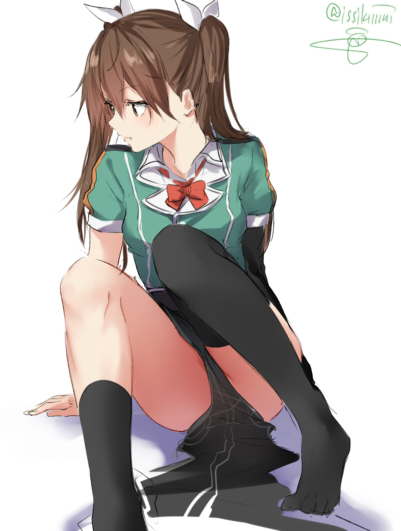 1girl arm_at_side arm_support asymmetrical_legwear black_gloves black_legwear brown_eyes brown_hair closed_mouth elbow_gloves eyebrows_visible_through_hair fang fang_out gloves hair_between_eyes hair_ribbon isshiki_(ffmania7) kantai_collection long_hair looking_away no_shoes pelvic_curtain remodel_(kantai_collection) ribbon shirt short_sleeves side_slit signature simple_background single_elbow_glove single_thighhigh sitting skirt solo tabard thigh-highs tone_(kantai_collection) twintails twitter_username white_background white_ribbon