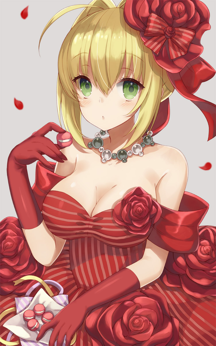 1girl ahoge alternate_costume bare_shoulders blonde_hair breasts collarbone detached_sleeves dress elbow_gloves fate/extra fate_(series) gloves green_eyes hair_ribbon highres large_breasts off-shoulder_dress off_shoulder red_dress red_gloves ribbon saber_extra simple_background striped striped_dress upper_body vertical-striped_dress vertical_stripes yuzu-aki