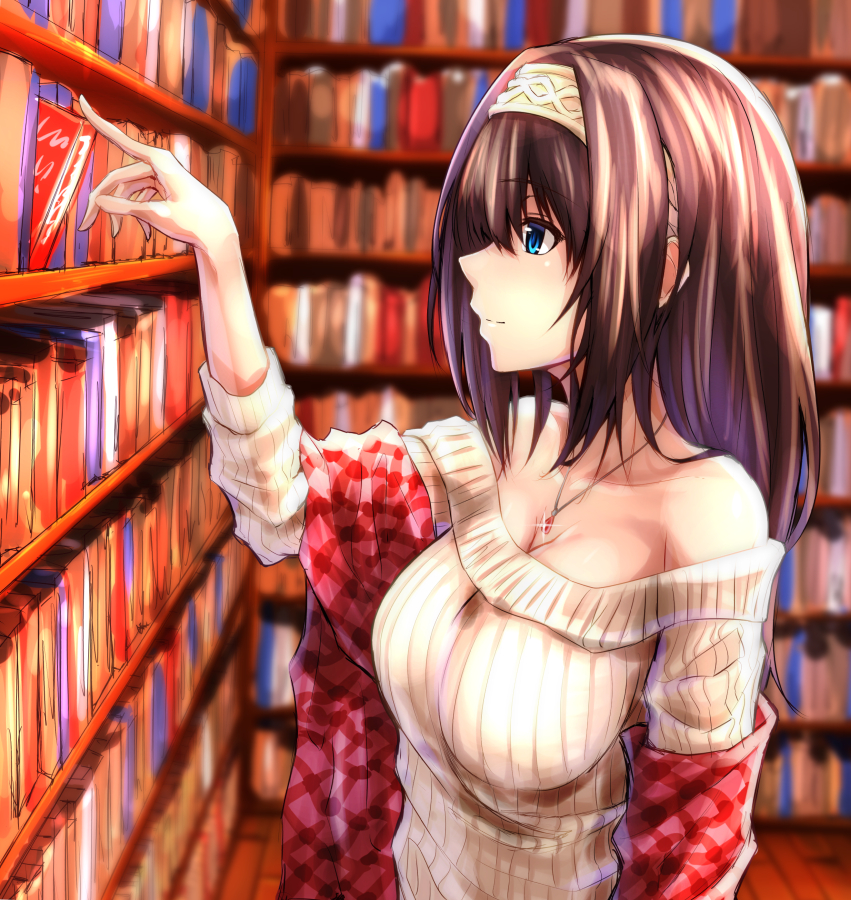 1girl bare_shoulders black_hair blue_eyes blurry blush book bookshelf breasts cleavage closed_mouth commentary depth_of_field from_side hairband idolmaster idolmaster_cinderella_girls jewelry large_breasts long_hair long_sleeves matsunaga_garana off-shoulder_sweater pendant plaid plaid_scarf profile ribbed_sweater sagisawa_fumika scarf smile solo sweater upper_body white_hairband