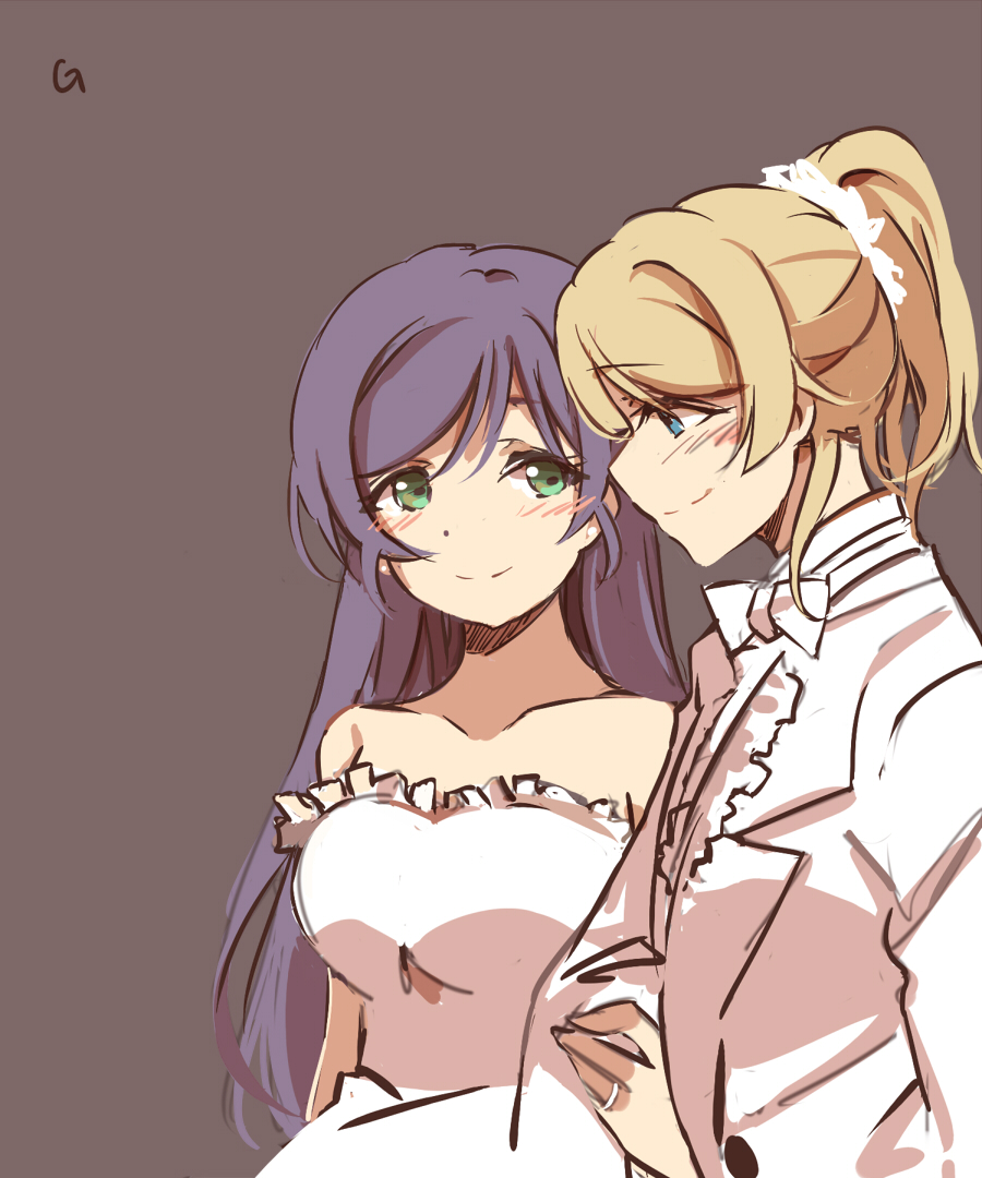 2girls ayase_eli blonde_hair blue_eyes blush brown_background dress eye_contact ghost_(ghost528) green_eyes jewelry long_hair looking_at_another love_live! love_live!_school_idol_project multiple_girls purple_hair ring short_ponytail sketch smile strapless strapless_dress toujou_nozomi wedding_band wedding_dress wife_and_wife yuri