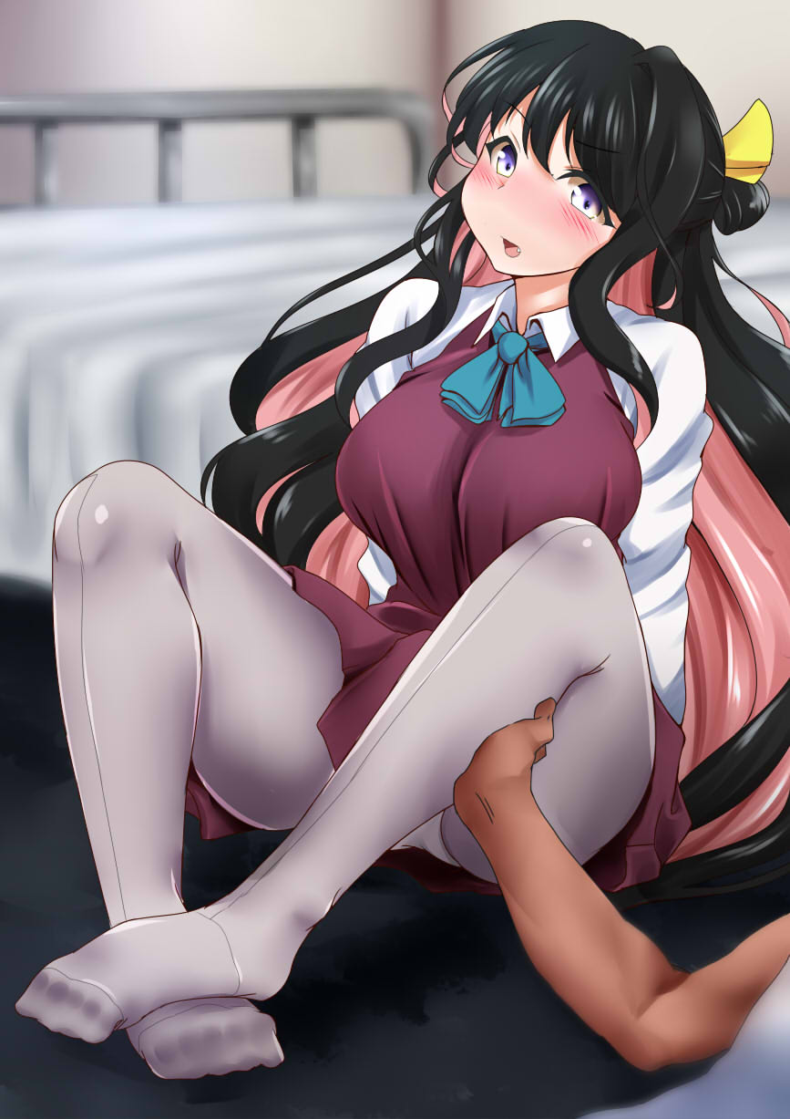 1girl arm_support bed black_hair blue_bow blue_eyes blurry blush bow breasts dark_skin dark_skinned_male depth_of_field fang front-seamed_legwear gradient_eyes grey_legwear hair_bow hand_on_another's_calf hand_on_another's_leg highres indoors kantai_collection kashiwamochi_(kashiwakashiwa) large_breasts leg_grab long_hair looking_at_viewer multicolored multicolored_eyes multicolored_hair naganami_(kantai_collection) no_shoes on_floor open_mouth panties pantyhose pantyshot pantyshot_(sitting) pink_hair seamed_legwear sitting smile solo_focus thighs two-tone_hair underwear very_long_hair vest wavy_hair yellow_bow yellow_eyes