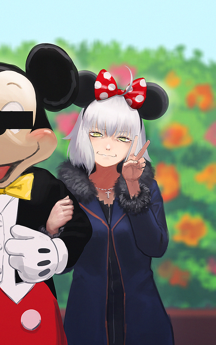 1girl ahoge animal_ears bar_censor blue_sky bow casual censored coat commentary_request cosplay cross crucifix day disney fake_animal_ears fate/grand_order fate_(series) flower fur_trim gloves grey_hair identity_censor jeanne_alter locked_arms mickey_mouse minnie_mouse minnie_mouse_(cosplay) mouse_ears open_mouth outdoors pointless_censoring polka_dot polka_dot_bow ruler_(fate/apocrypha) short_hair sky smile tuxedo_jacket v wavy_mouth white_gloves white_hair yellow_eyes yue_(tada_no_saboten)