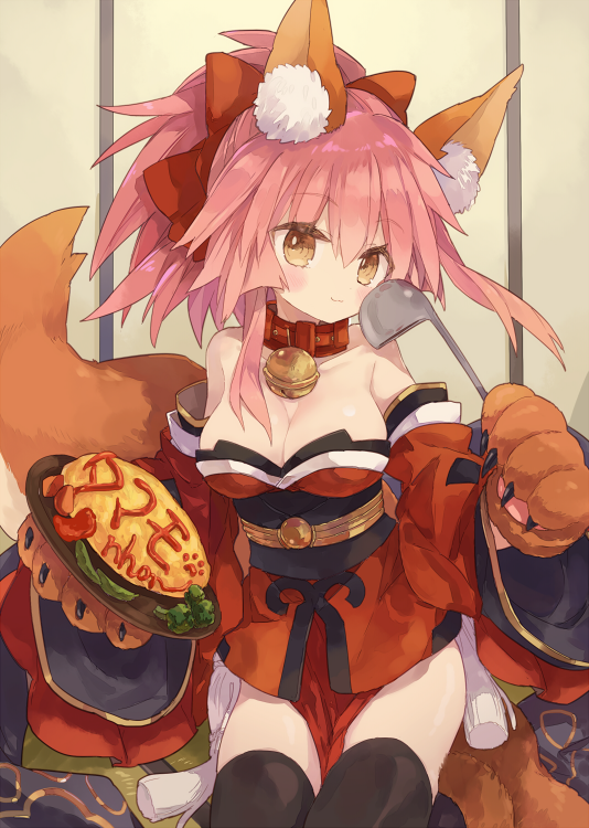 1girl :3 animal_ears bangs bell bell_collar black_legwear blush breasts cleavage collar commentary_request detached_sleeves fate/grand_order fate_(series) food fox_ears fox_tail hair_between_eyes hair_ribbon holding holding_food indoors ketchup ladle large_breasts long_hair looking_at_viewer mizumizu_(phoenix) omurice paws pink_hair plate ribbon sitting sleeveless solo tail tamamo_(fate)_(all) tamamo_cat_(fate) thigh-highs wariza wide_sleeves yellow_eyes
