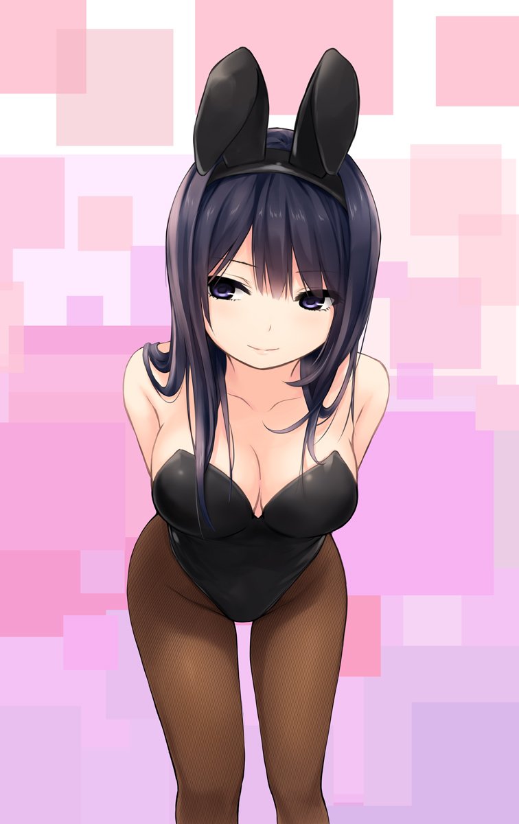 1girl animal_ears arms_behind_back bangs bare_shoulders black_hair blue_eyes breasts bunnysuit cleavage coffee-kizoku collarbone commentary_request elbow_gloves fake_animal_ears fishnet_pantyhose fishnets gloves highres leotard long_hair looking_to_the_side medium_breasts original pantyhose rabbit_ears smile solo strapless strapless_leotard