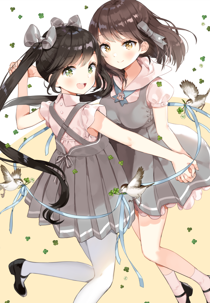 2girls anco_(melon85) bangs bird black_bow black_hair black_ribbon black_shoes blue_ribbon bow brown_eyes brown_hair clover commentary_request four-leaf_clover green_eyes hair_bow hair_ribbon hand_holding looking_at_viewer looking_back mary_janes multiple_girls original overall_skirt pantyhose pleated_skirt ribbon shoes short_sleeves skirt smile socks twintails white_legwear yuri