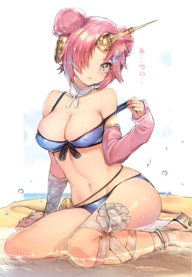 1girl anklet arm_wrap bangs beach bikini blue_bikini breasts cleavage closed_mouth detached_collar double_bun fate/grand_order fate_(series) frankenstein's_monster_(swimsuit_saber)_(fate) glint grey_eyes hair_ornament hair_over_one_eye head_tilt headgear horn jewelry khanshin large_breasts leg_wrap looking_at_viewer navel outdoors parted_bangs partially_submerged pink_hair sandals short_hair single_detached_sleeve sitting sleeves_past_wrists solo strap_slip swimsuit wariza