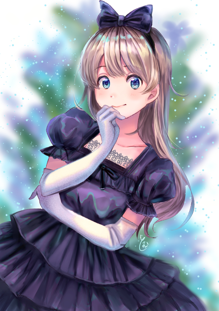 1girl black_bow black_dress blue_eyes blush bow brown_hair closed_mouth collarbone dress elbow_gloves eyebrows_visible_through_hair gloves gothic_lolita hairband lolita_fashion long_hair looking_at_viewer original puffy_short_sleeves puffy_sleeves short_sleeves smile tomu_(zundaizu106) white_gloves