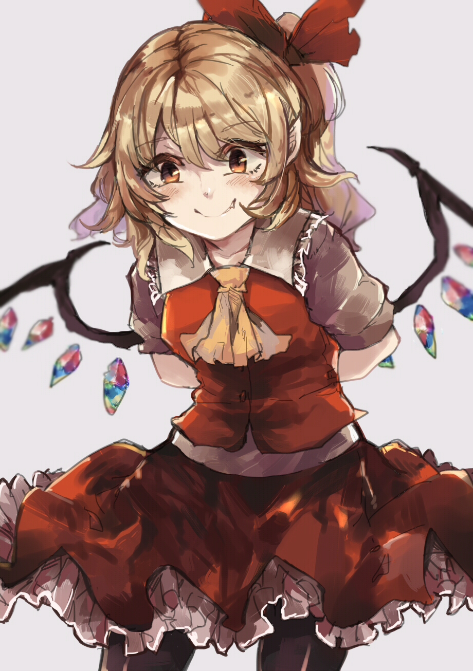 1girl arms_behind_back ascot black_legwear blonde_hair closed_mouth commentary_request fang_out flandre_scarlet hair_ribbon highres leaning_forward looking_at_viewer pantyhose red_eyes red_ribbon red_skirt ribbon short_sleeves skirt skirt_set smile solo standing touhou vest wings zairen