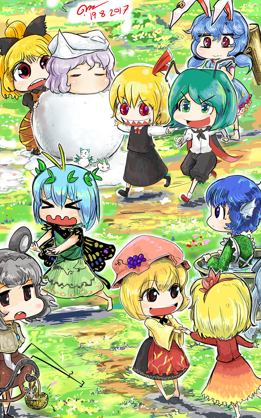 &gt;_&lt; 6+girls aki_minoriko aki_shizuha animal_ears barefoot basket black_bow blonde_hair blue_hair bow brown_hat butterfly_wings chibi closed_eyes commentary dated eternity_larva gapangman grey_hair hair_bow hair_ribbon hairband hand_holding hat head_fins highres holding kurodani_yamame mallet mouse mouse_ears mouse_tail multiple_girls nazrin no_nose open_mouth partially_submerged rabbit_ears red_ribbon ribbon rumia seiran_(touhou) short_hair short_twintails signature snow tail touhou twintails white_hat wings wriggle_nightbug