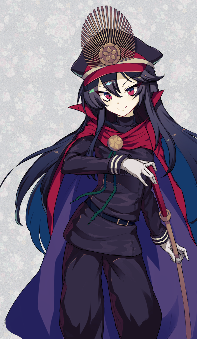 1girl belt black_hair black_hat closed_mouth demon_archer eyebrows_visible_through_hair fate/grand_order fate_(series) gloves hat highres kotoribako long_hair long_sleeves looking_at_viewer red_eyes smile solo white_gloves