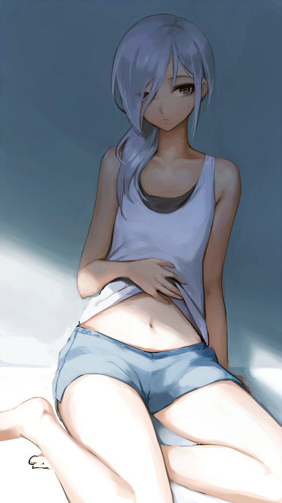 1girl bangs bare_legs barefoot blue_shorts boyshorts closed_mouth clothes_lift expressionless grey_eyes grey_hair hair_over_one_eye hair_over_shoulder long_hair looking_at_viewer loungewear navel oopartz_yang original ponytail shade short_shorts shorts sitting solo tank_top thighs tsurime yokozuwari