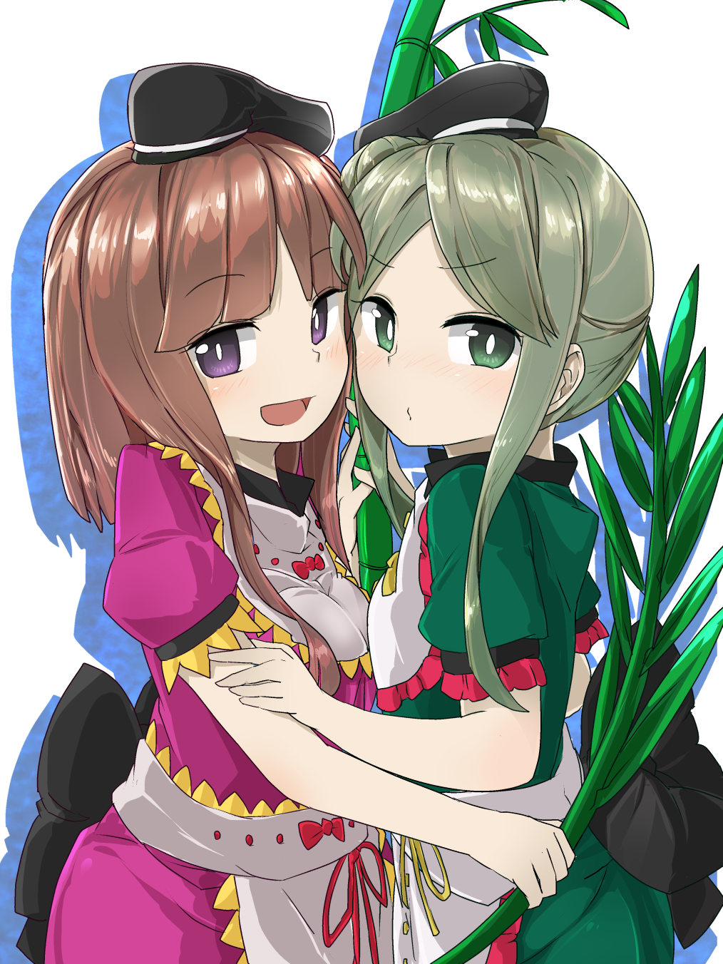 2girls bamboo bangs black_hat blush branch brown_hair colored_shadow commentary_request frilled_sleeves frills from_side green_eyes green_hair hat highres holding holding_branch leaf looking_at_viewer multiple_girls nishida_satono open_mouth parted_bangs puffy_short_sleeves puffy_sleeves shadow short_hair_with_long_locks short_sleeves sidelocks tate_eboshi teireida_mai touhou tyouseki violet_eyes white_background