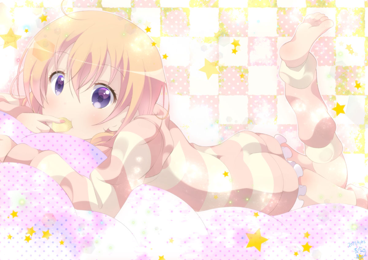 1girl aosora_neko artist_name bangs barefoot blush checkered checkered_background chips commentary_request dated eating eyebrows_visible_through_hair food gochuumon_wa_usagi_desu_ka? hair_between_eyes holding holding_food hoto_cocoa leg_up leg_warmers long_hair long_sleeves looking_at_viewer loungewear lying on_stomach orange_hair polka_dot signature soles solo star striped_hoodie the_pose toes violet_eyes