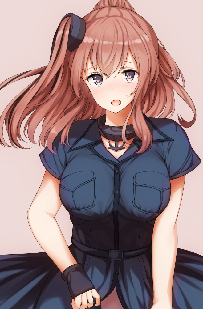 1girl anchor asymmetrical_hair bangs black_gloves blue_dress blue_eyes breast_pocket breasts brown_background brown_hair dress eyebrows_visible_through_hair fingerless_gloves gloves heart heart-shaped_pupils kantai_collection large_breasts looking_at_viewer one_side_up pocket ponytail saratoga_(kantai_collection) short_sleeves sidelocks simple_background solo symbol-shaped_pupils tobi-mura upper_body