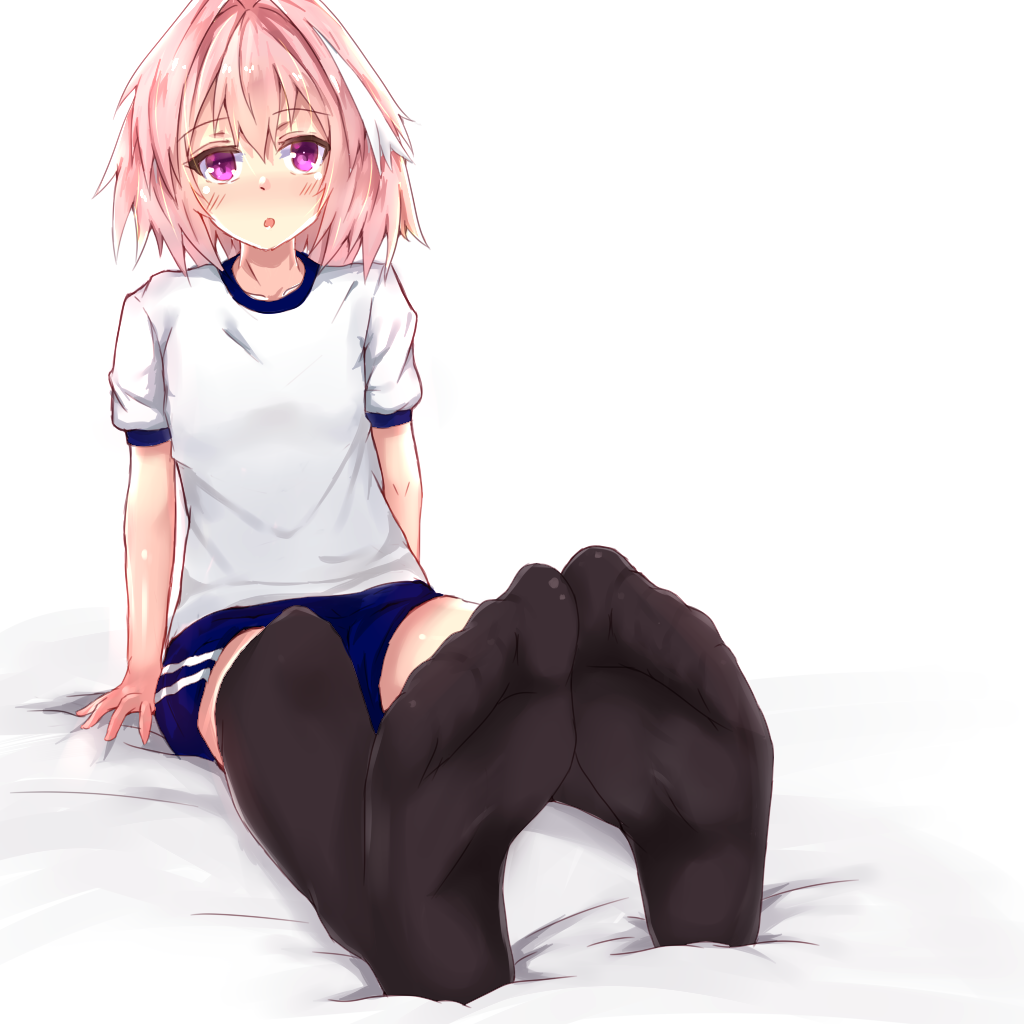 1boy androgynous fate/apocrypha fate/grand_order fate_(series) feet otoko_no_ko pink_hair rider_of_black solo tarosu thighs