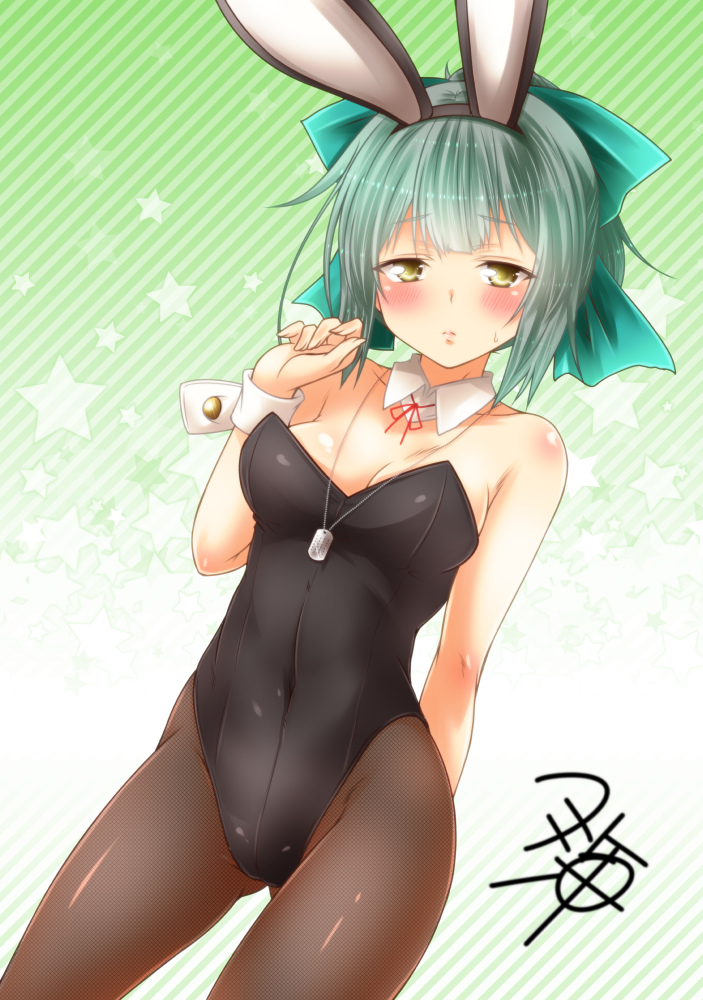 1girl animal_ears bare_shoulders blush bow breasts brown_legwear bunnysuit commentary_request covered_navel detached_collar diagonal-striped_background dog_tags fake_animal_ears frown green_background green_hair hair_bow kantai_collection looking_at_viewer medium_breasts pantyhose rabbit_ears revision short_hair signature solo star starry_background wrist_cuffs yellow_eyes yua_(checkmate) yuubari_(kantai_collection)