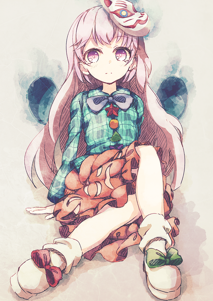 1girl bangs bare_legs blue_neckwear bow bowtie bubble_skirt dise expressionless fox_mask full_body green_shirt hata_no_kokoro legs_crossed long_hair long_sleeves looking_at_viewer mask pink_eyes pink_hair plaid plaid_shirt red_skirt shirt skirt solo touhou very_long_hair