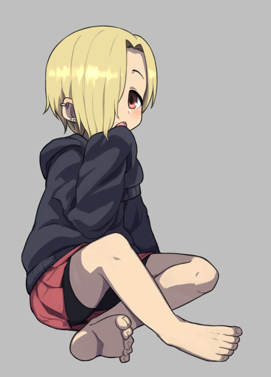 1girl barefoot bike_shorts blonde_hair blush ear_piercing earrings feet full_body gazacy_(dai) grey_background hair_over_one_eye highres hood hood_down hoodie idolmaster idolmaster_cinderella_girls jewelry long_sleeves looking_at_viewer open_mouth piercing red_eyes shirasaka_koume short_hair skirt sleeves_past_wrists soles solo toes