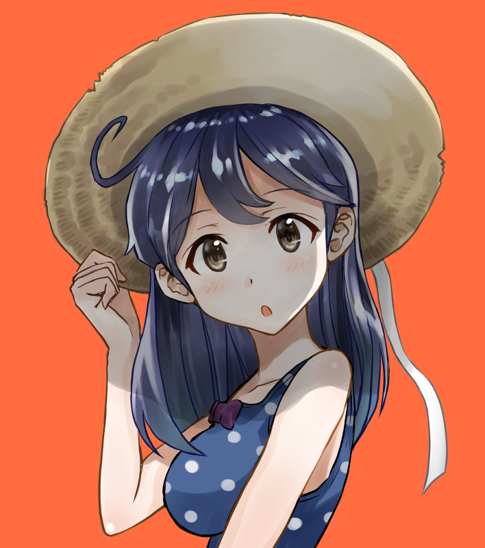 1girl ahoge akito_(pixiv3623507) alternate_costume arm_at_side arm_up bangs bare_arms bare_shoulders blue_hair blush breasts brown_eyes collarbone eyebrows_visible_through_hair from_side hand_on_headwear hat kantai_collection long_hair looking_at_viewer medium_breasts open_mouth orange_background polka_dot polka_dot_swimsuit purple_ribbon ribbon sidelocks solo straw_hat swimsuit upper_body ushio_(kantai_collection)