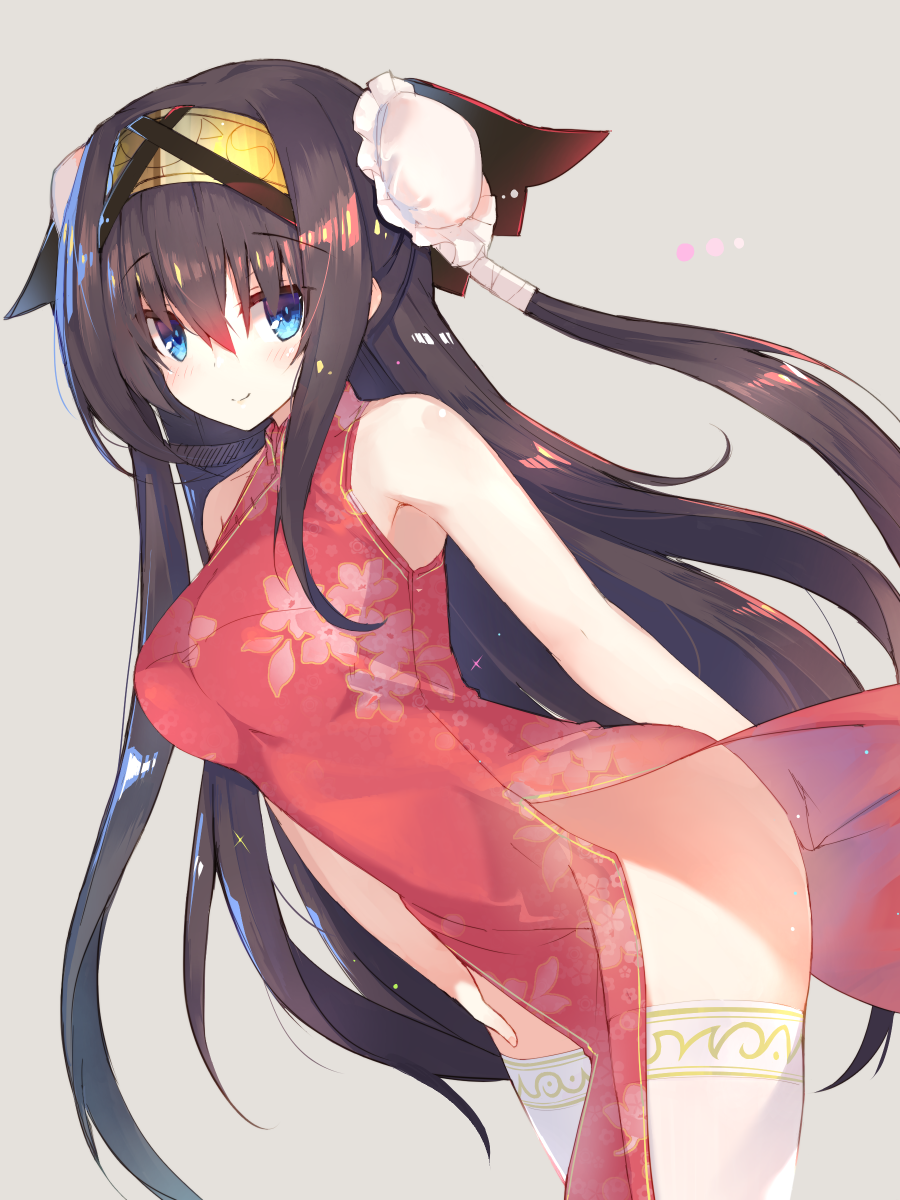 1girl bangs bare_arms blue_eyes breasts brown_hair bun_cover china_dress chinese_clothes double_bun dress floral_print hair_between_eyes hairband highres large_breasts leaning_forward long_hair red_dress rinne_(sennen_sensou_aigis) sennen_sensou_aigis shiny shiny_hair side_slit simple_background smile solo thigh-highs turtleneck very_long_hair white_legwear yki