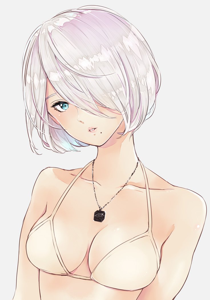 1girl bare_shoulders bikini breasts collarbone green_eyes grey_background hair_over_one_eye jewelry looking_at_viewer mole mole_under_mouth necklace nier_(series) nier_automata sami_(3a3i3a3i) silver_hair simple_background solo swimsuit yorha_no._2_type_b