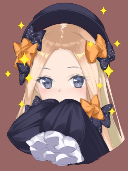 1girl abigail_williams_(fate/grand_order) akai_ronii bangs black_bow black_dress black_hat blonde_hair blue_eyes bow brown_background commentary_request covering_mouth dress fate/grand_order fate_(series) forehead hair_bow hands_in_sleeves hat long_hair long_sleeves looking_at_viewer orange_bow parted_bangs polka_dot polka_dot_bow simple_background solo sparkle