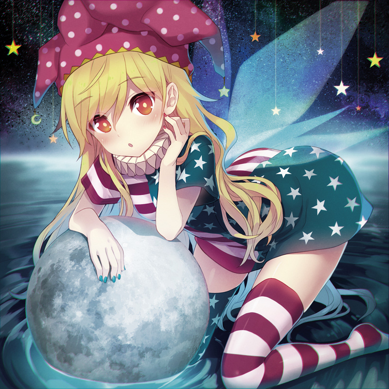 1girl :o alternate_legwear american_flag_dress american_flag_legwear arm_rest arm_support asymmetrical_clothes bangs blonde_hair blue_nails blush clownpiece commentary_request crescent_moon dress eyebrows_visible_through_hair fairy_wings fingernails full_moon hair_between_eyes hat head_tilt jester_cap kneeling leaning_forward long_hair looking_at_viewer minamura_haruki moon nail_polish neck_ruff no_shoes parted_lips polka_dot_hat red_eyes red_nails ripples short_dress solo star star_print striped thigh-highs touhou water wings zettai_ryouiki