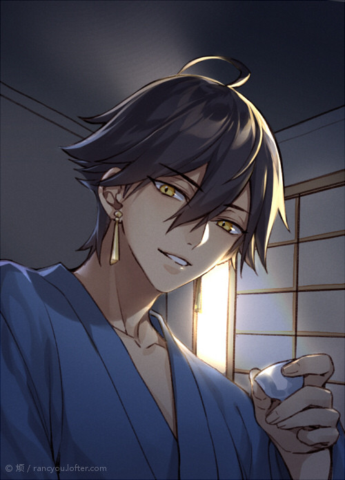 1boy ahoge brown_hair cup earrings eyebrows_visible_through_hair fate/grand_order fate_(series) grin hair_between_eyes holding indoors japanese_clothes jewelry kangetsu_(fhalei) looking_at_viewer male_focus ozymandias_(fate) smile solo upper_body watermark yellow_eyes