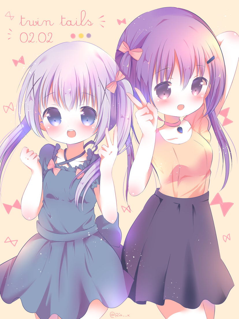 2girls :d alternate_hairstyle arm_up bangs black_skirt blue_dress blue_eyes blush bow brown_shirt choker commentary_request dated dress eyebrows_visible_through_hair gochuumon_wa_usagi_desu_ka? hair_between_eyes hair_bow kafuu_chino looking_at_viewer multiple_girls open_mouth pink_bow pink_choker purple_hair rin_(fuwarin) shirt skirt sleeveless sleeveless_shirt smile tedeza_rize twintails twintails_day upper_teeth v violet_eyes